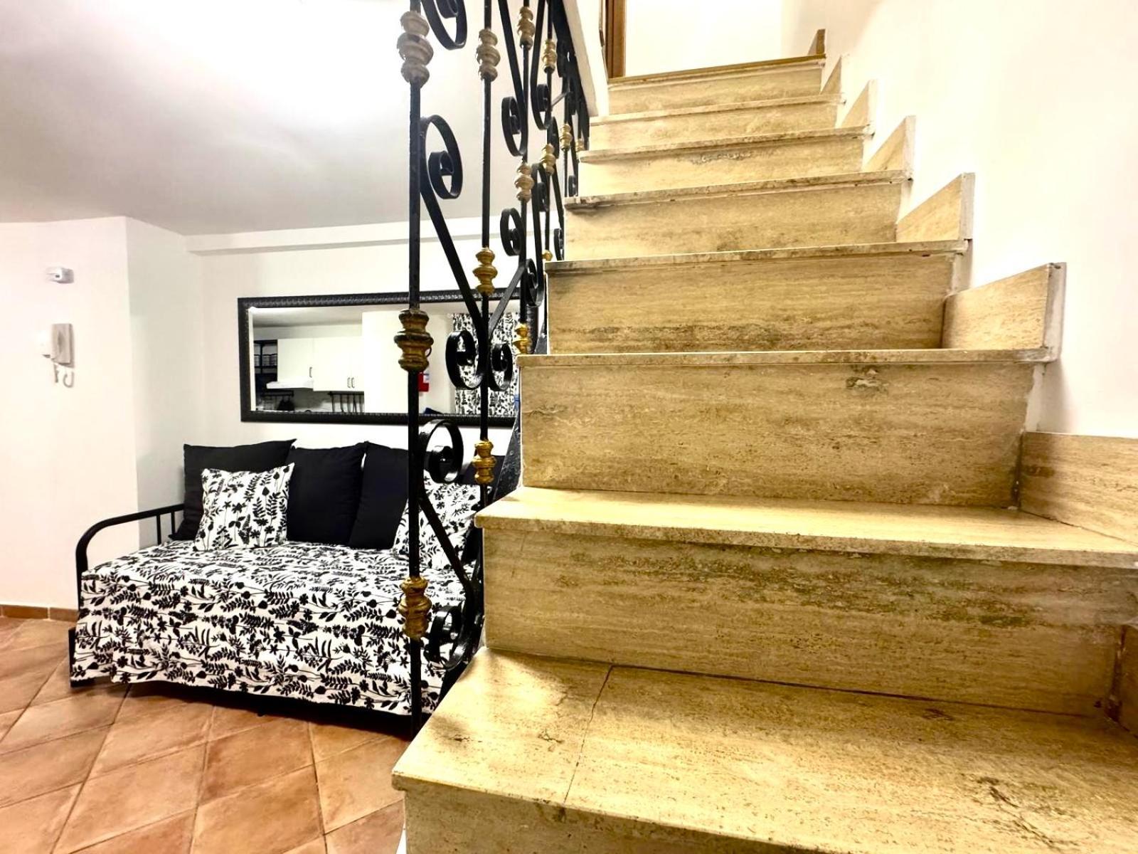 Apartment Machiavelli House